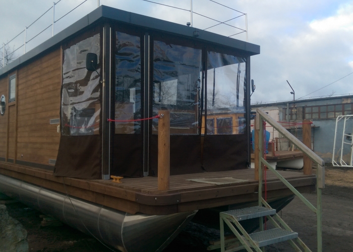 HOUSEBOAT