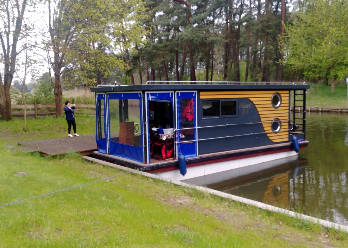HOUSEBOAT